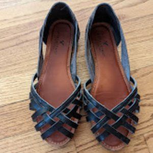 American Eagle black sandals, size 7